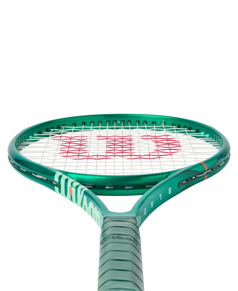 Wilson Blade 104 V10 Tennis Racket (Unstrung)