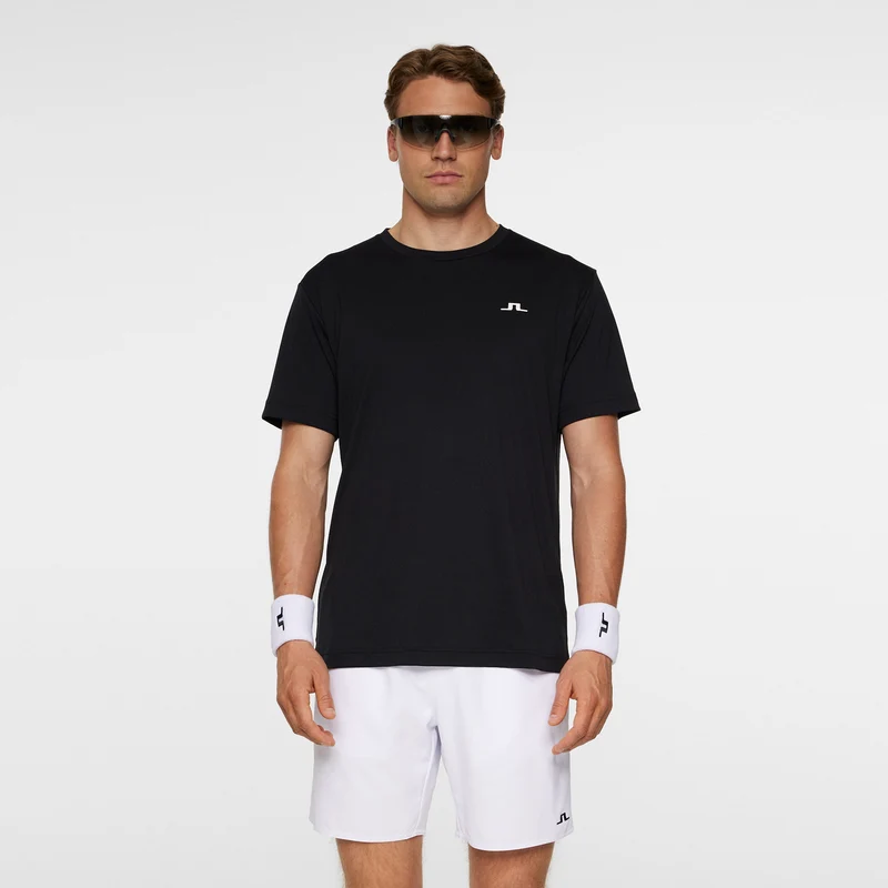 Ade T-Shirt Herren-Schwarz