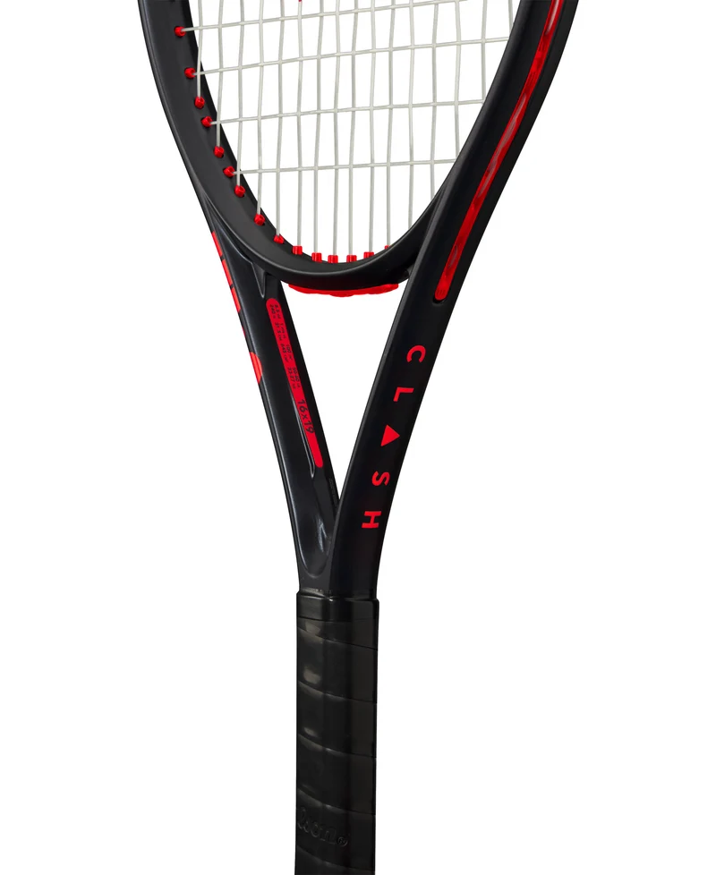 Wilson Clash 26" V3 Junior Tennis Racket - 26"