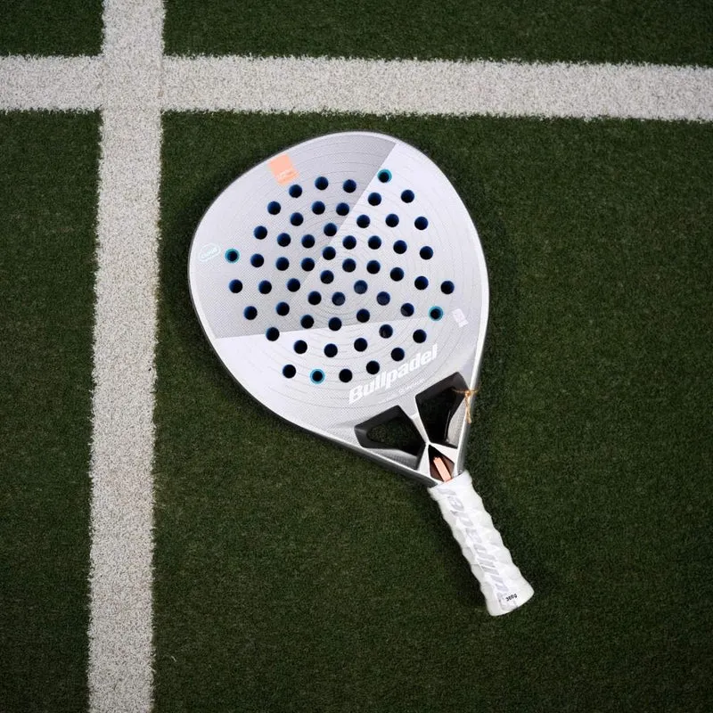 Bullpadel Hack 04 Hybrid Cloud 2026 Padel Racket