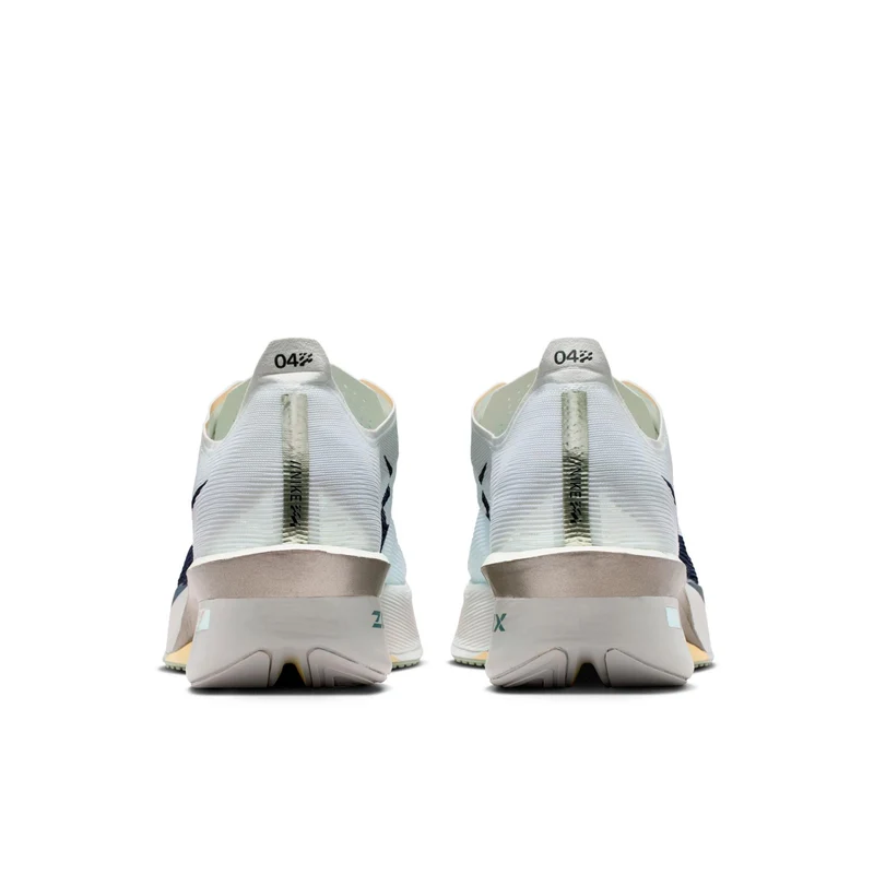 Vaporfly 4 Wettkampfschuh - hellblau, blau