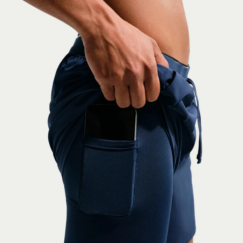 STRIDE 2IN1 7IN Laufshorts Herren - dunkelblau, silber
