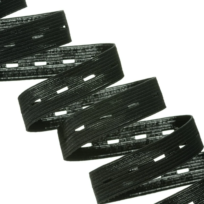 Gummiband mit Knopflöchern