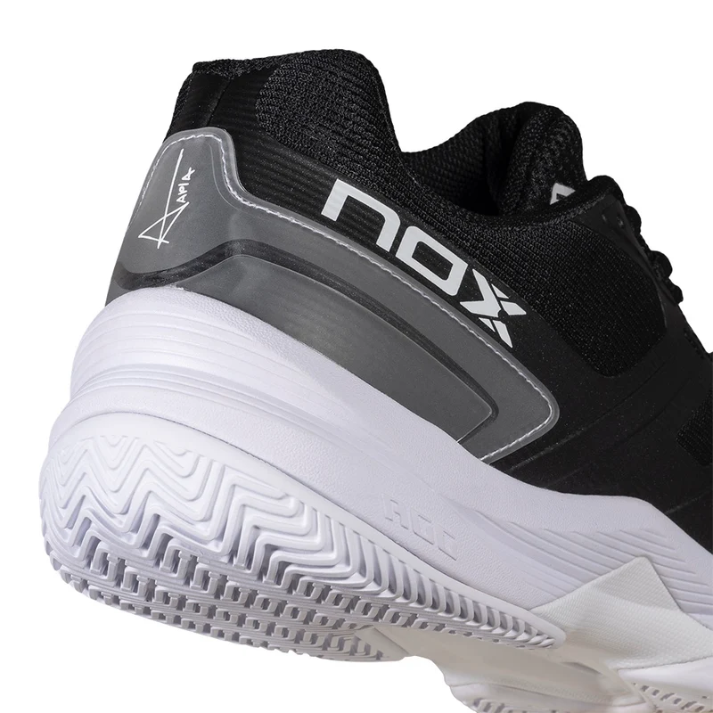 NOX AT10 PRO Black/White 2026 (Zapatillas)