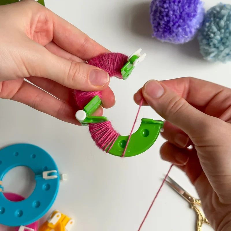 Hoop Herstellungs Set für Pompon