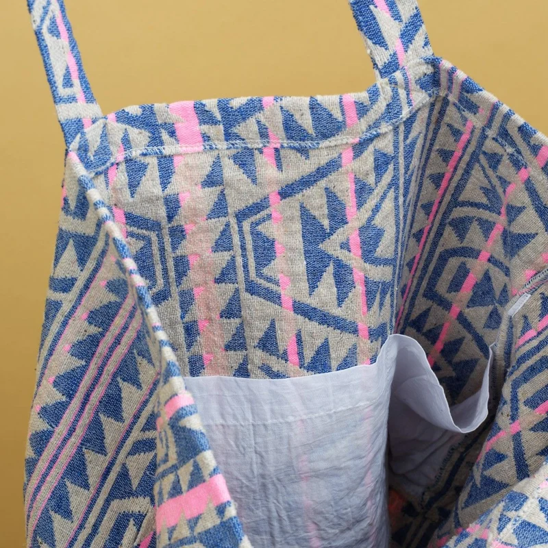 Jacquard Shopper