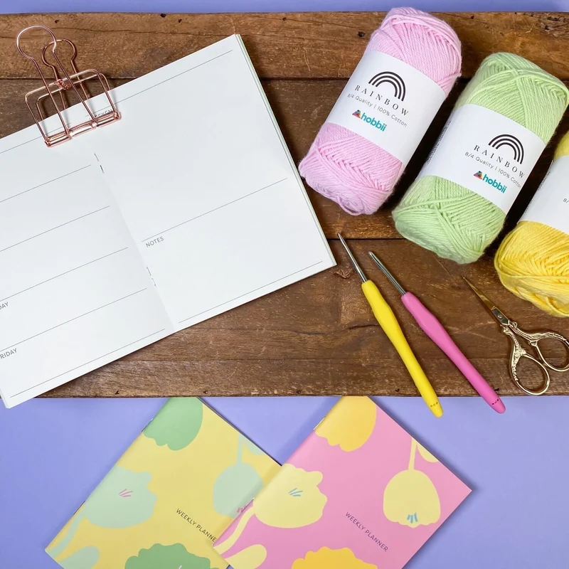 Weekly Planner Book - Blume