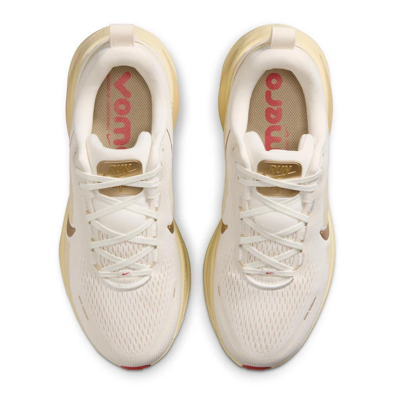 Vomero 18 Neutralschuh Damen - creme, gold